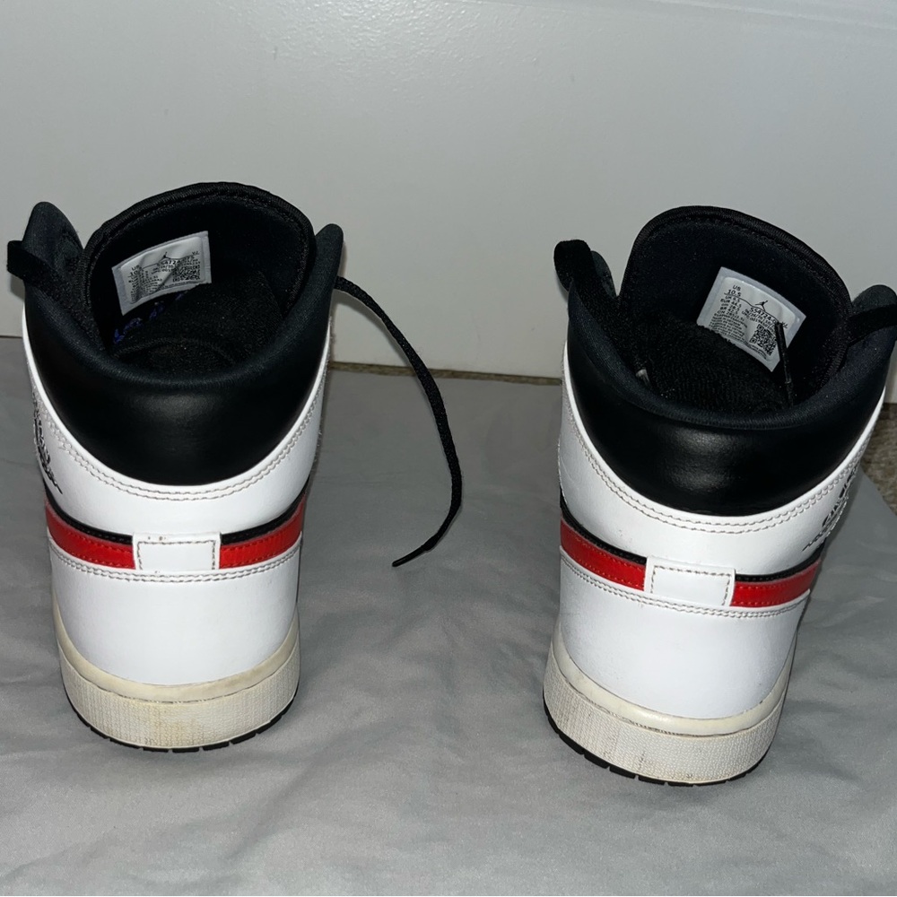 Nike Air Jordan 1 - Mid Chile size 10.5 - Picture 4 of 7